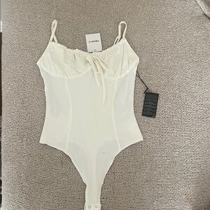 Forever 21 Womens Ivory Ruffle Trim Thong Bodysuit, Size S. New with tag.